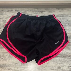Nike women’s running shorts